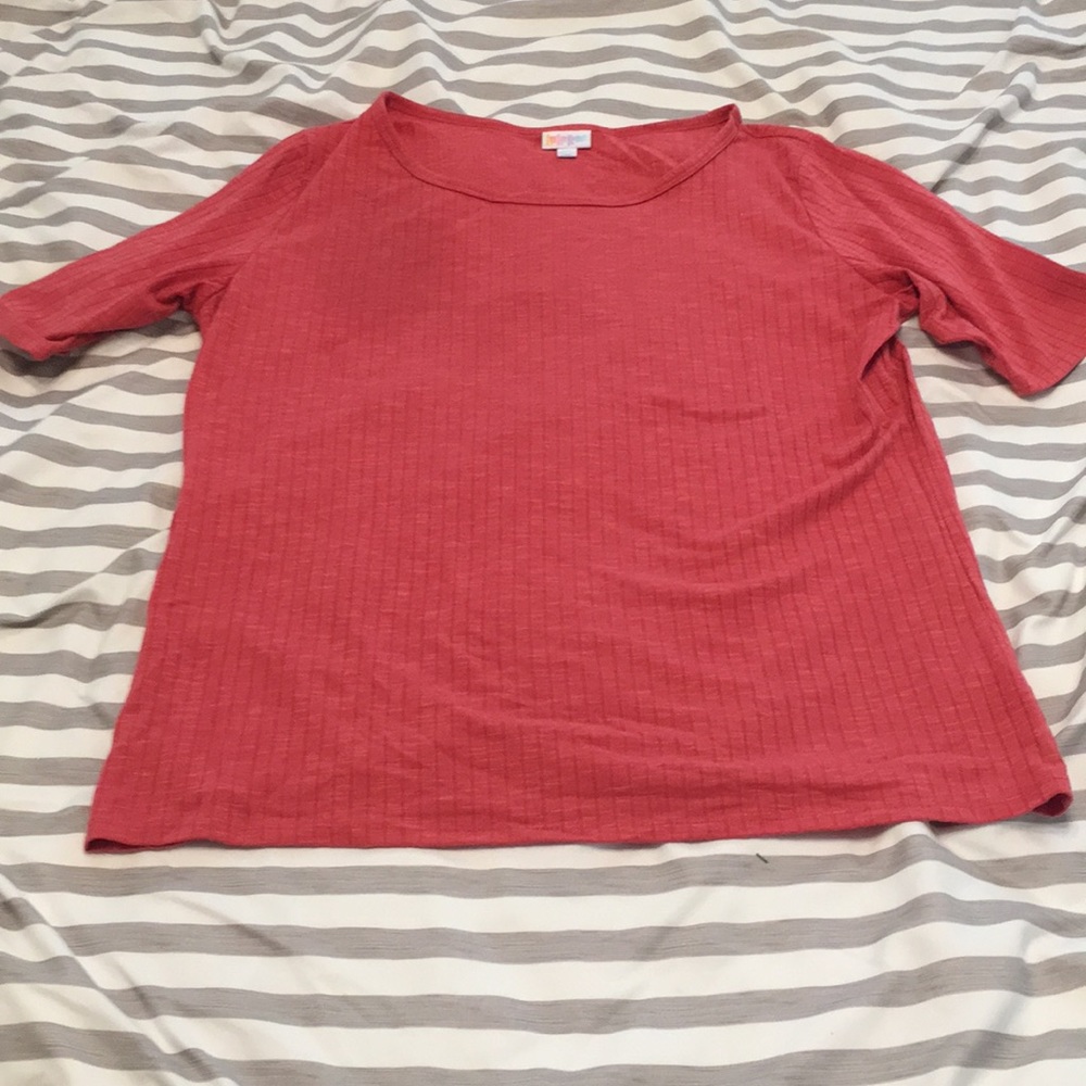 Lularoe top